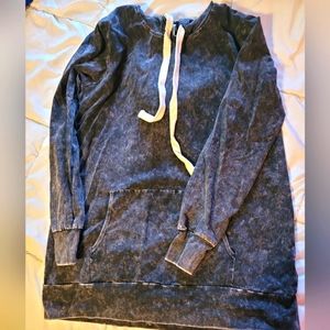 Zenana acid wash pullover